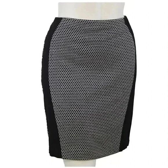Vince Camuto Women's Black & White Poly/Spandex Paneled Pull Up Pencil Skirt - Picture 1 of 8